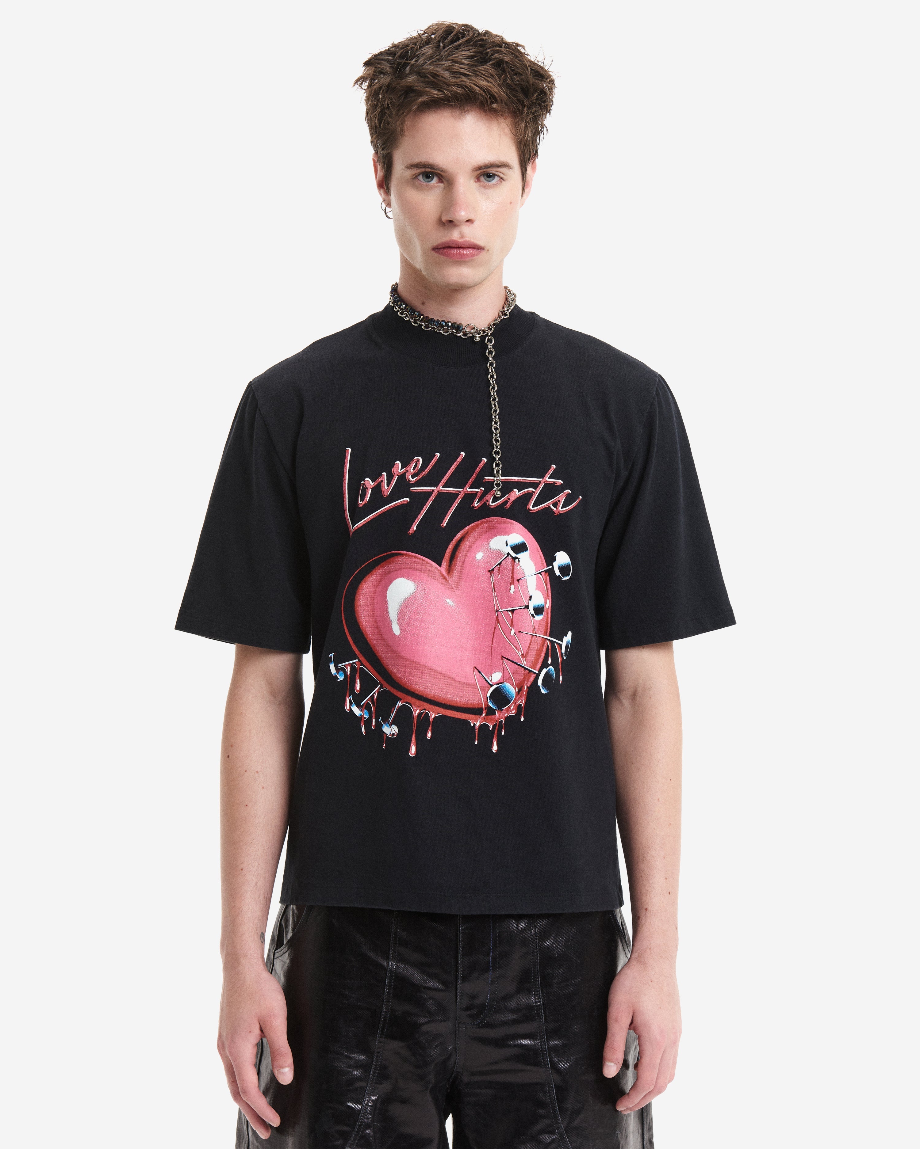 [Pré-Venda] T-Shirt - Love Hurts
