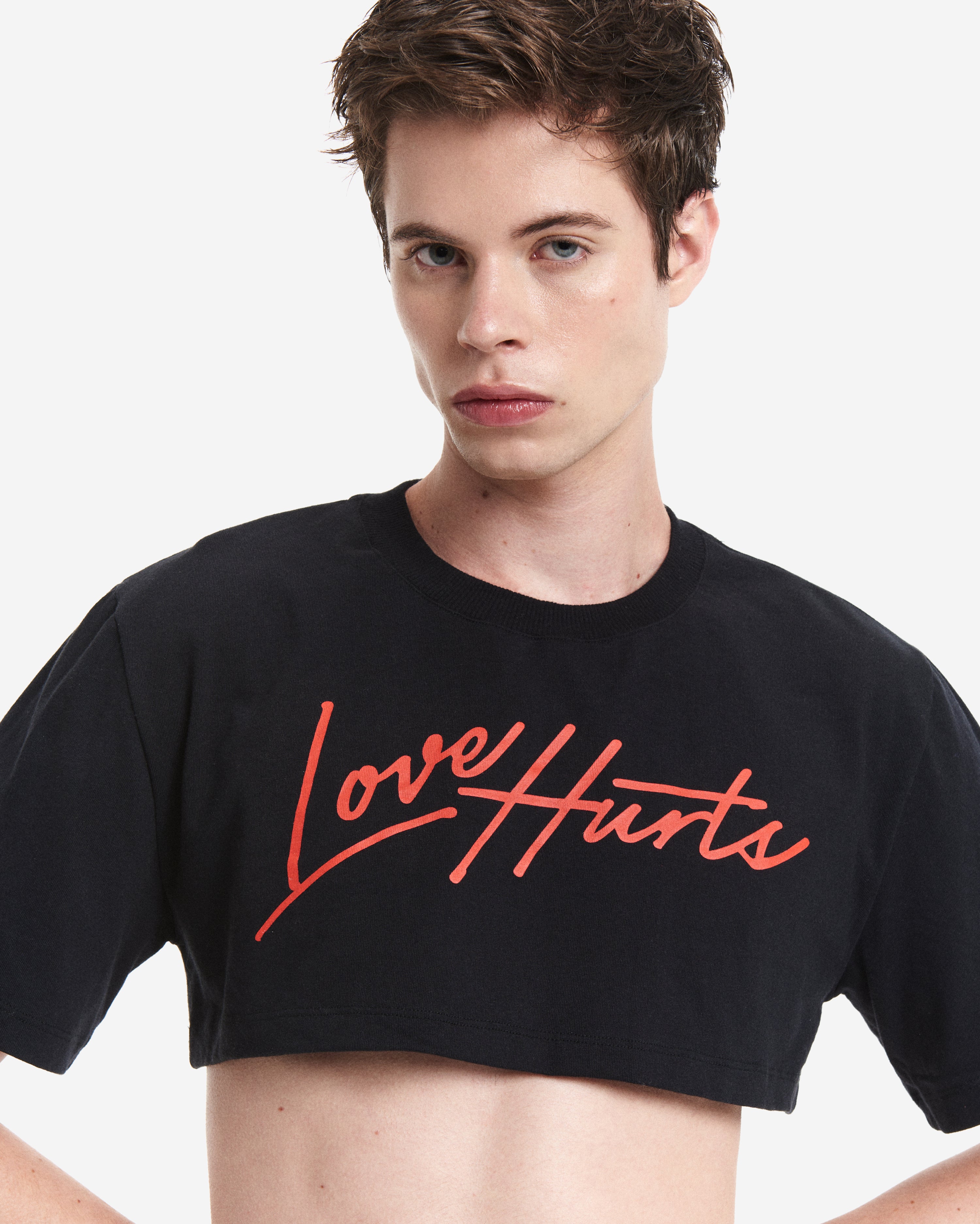 [Pré-Venda] T-Shirt Cropped - Love Hurts